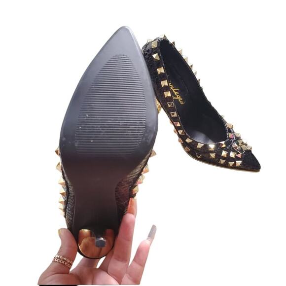 Privileged Pheonix Stud Black Heels Size: 6.5 - Picture 3 of 6